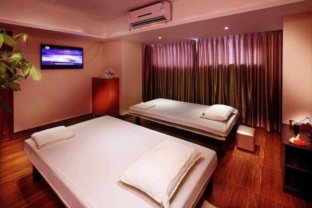 Clayton Hotel-Near Pazhou Exhibition Center Гуанчжоу Экстерьер фото